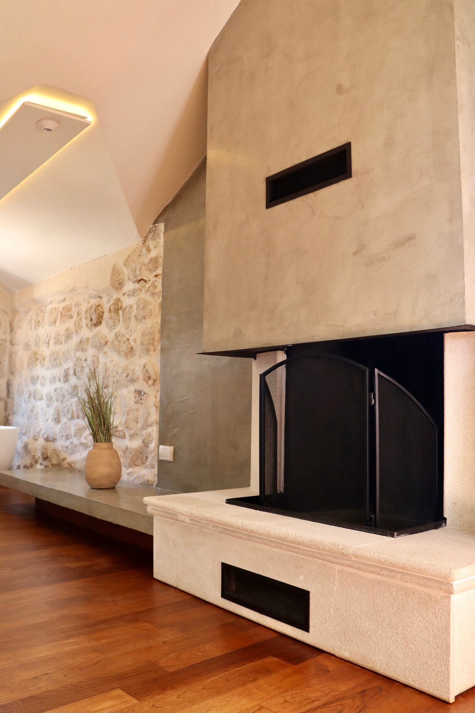 Exceptional Prime-Location Luxury Villa in Perast