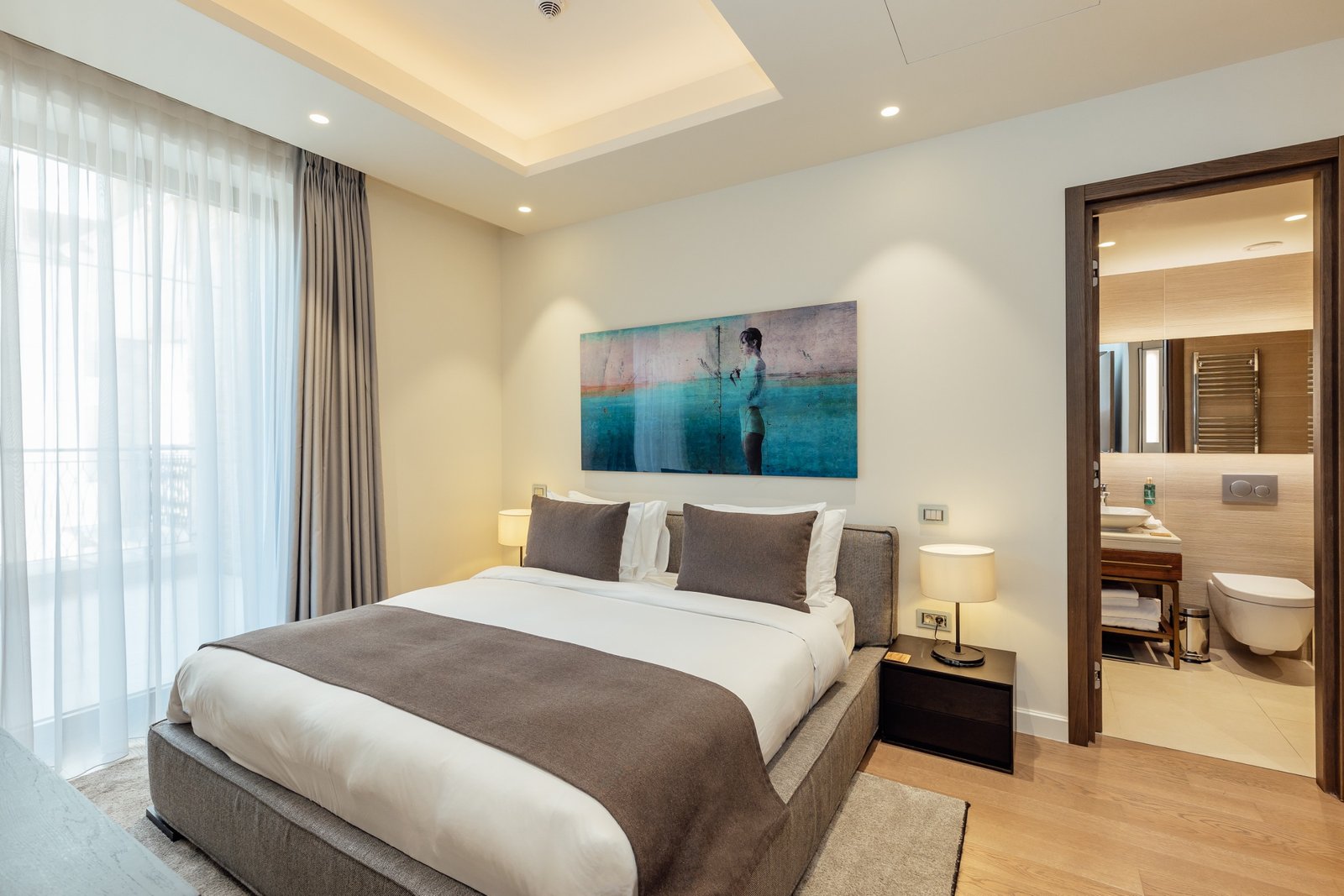 Fully Furnished One-Bedroom Marina Residence, Porto Novi