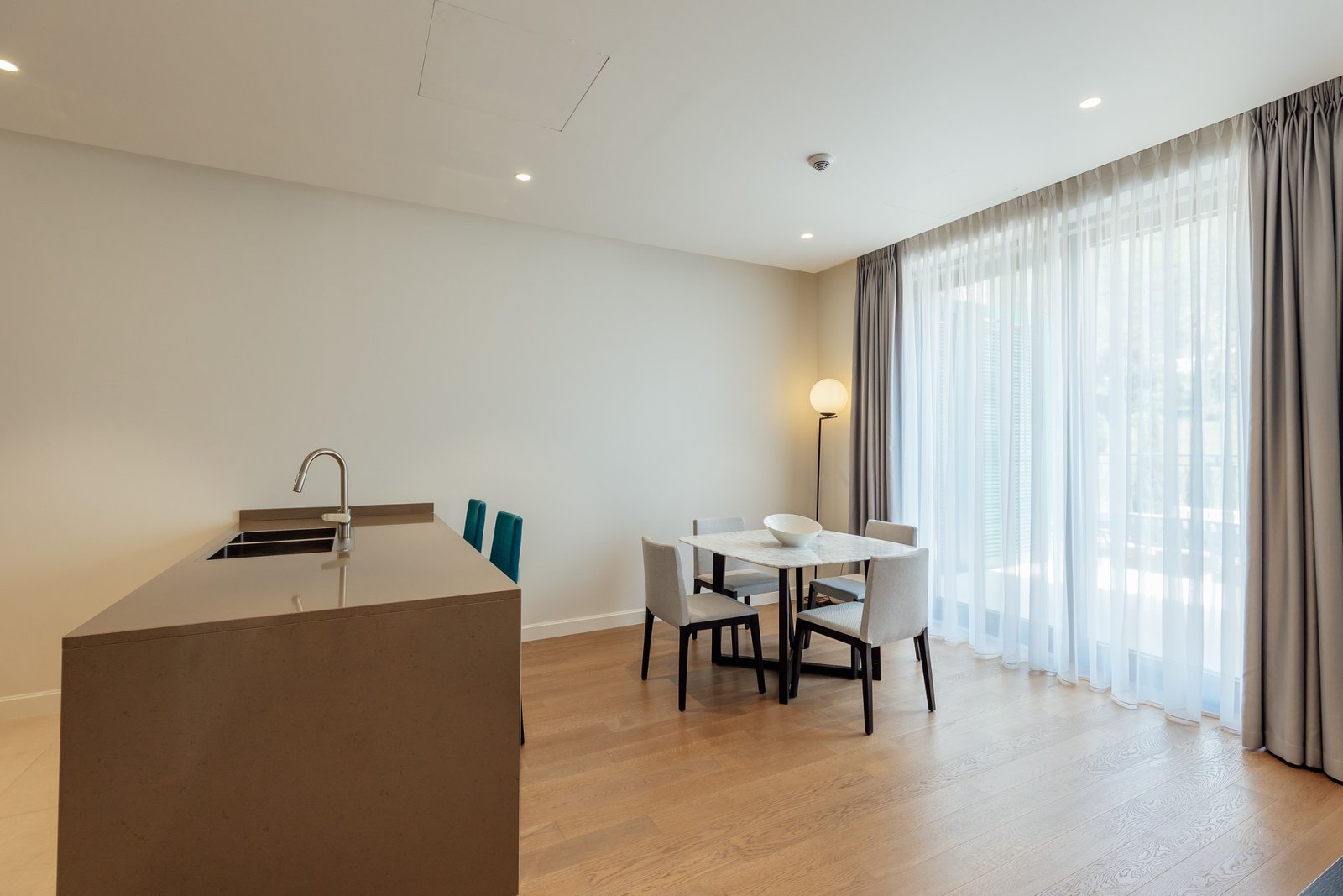 Fully Furnished One-Bedroom Marina Residence, Porto Novi