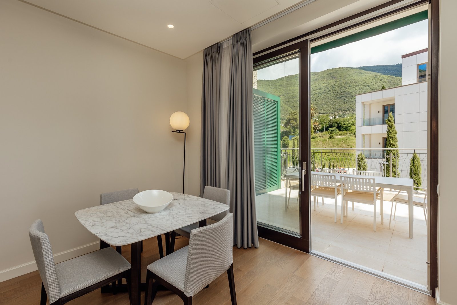 Fully Furnished One-Bedroom Marina Residence, Porto Novi