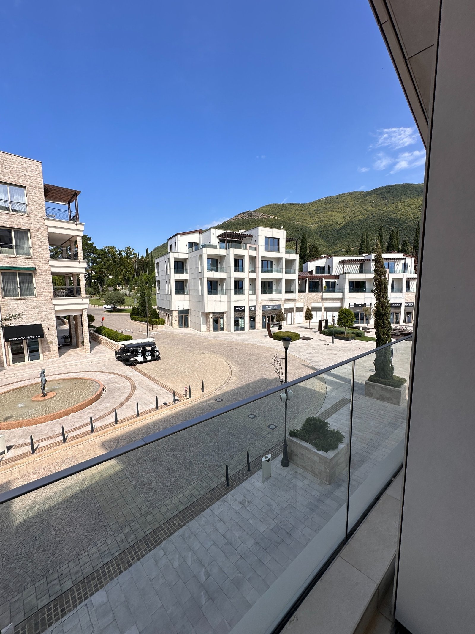 One-Bedroom Apartment Marina Residence, Porto Novi