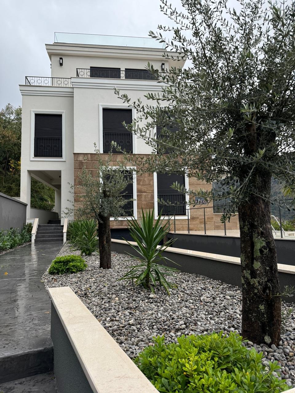 Luxury Penthouse | With Seaview of Boka Bay UNESCO