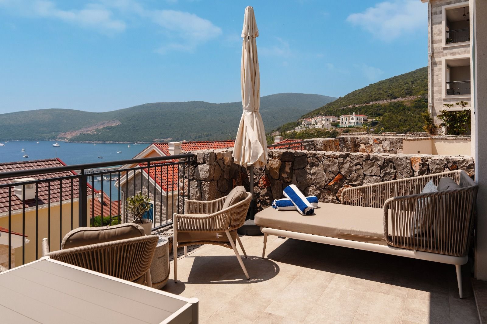 Luxury 1BR Open Seaview Apartment | Lustica Bay