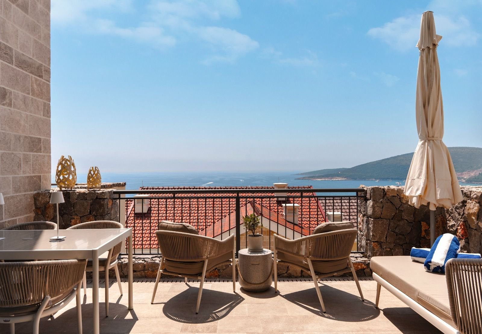 Luxury 1BR Open Seaview Apartment | Lustica Bay