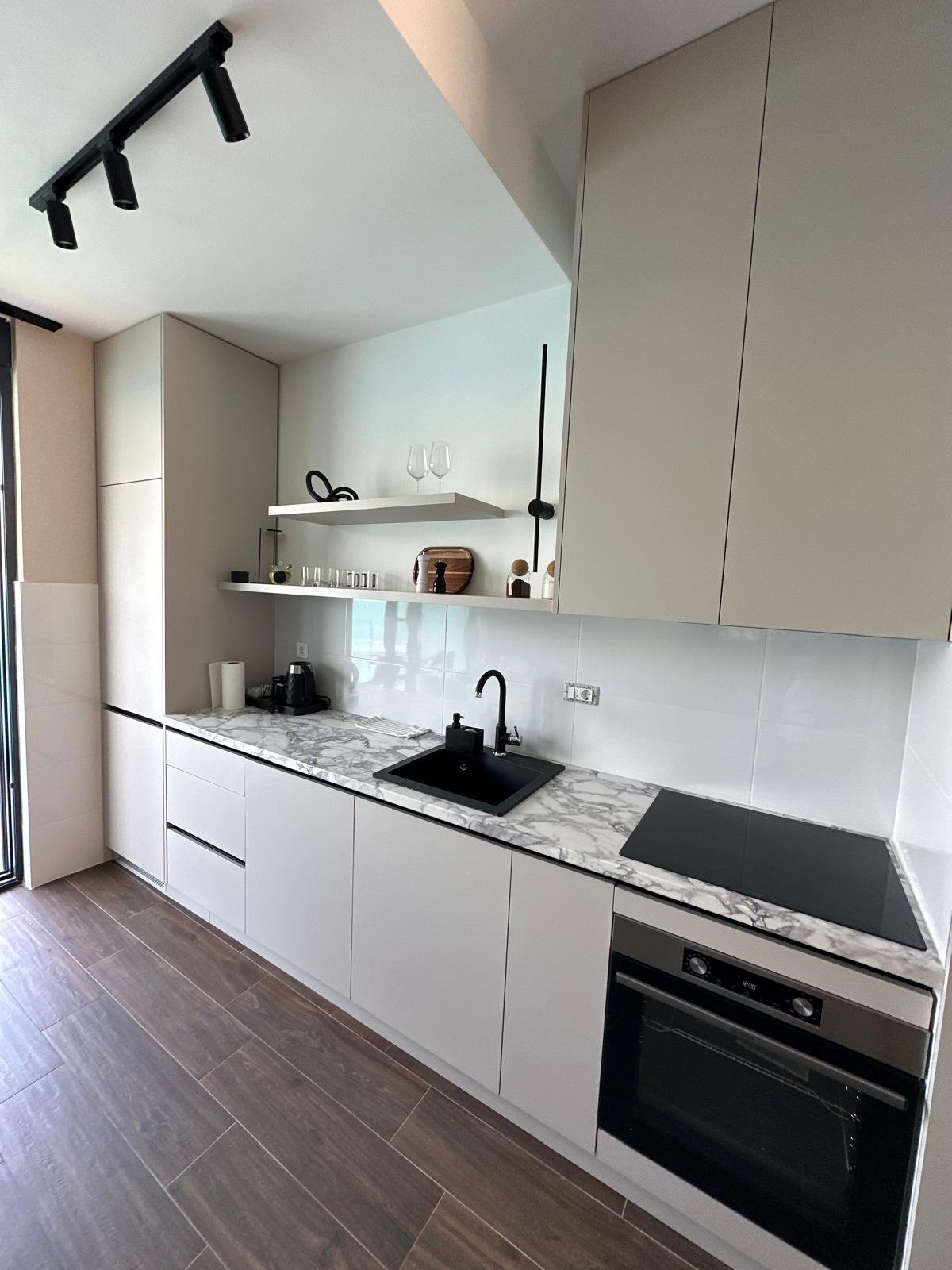 Luxury Seaview Apartment – Njivice, Boka Bay