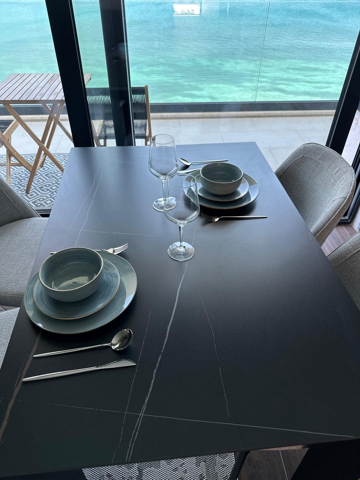 Luxury Seaview Apartment – Njivice, Boka Bay