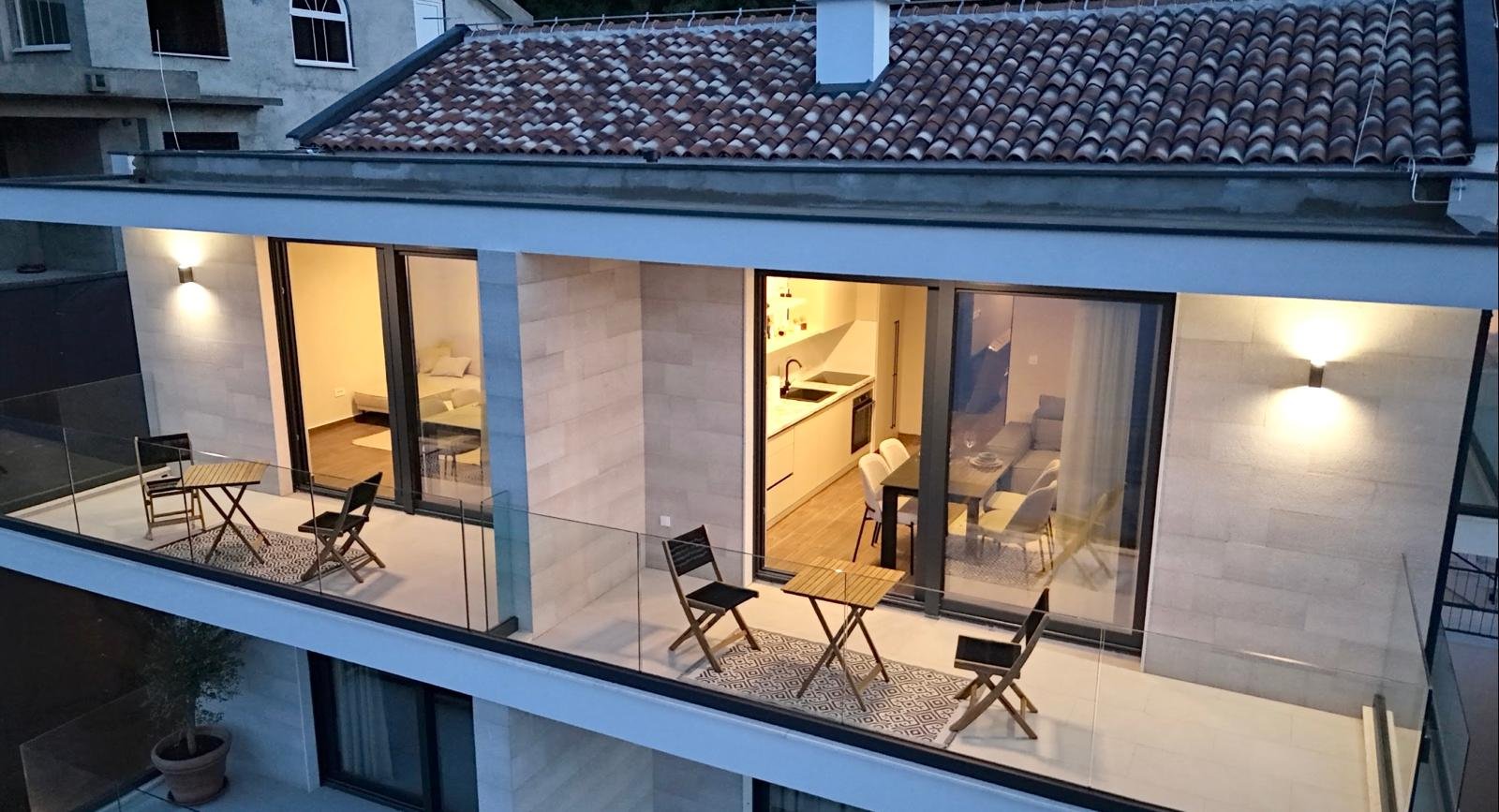 Luxury Seaview Apartment – Njivice, Boka Bay