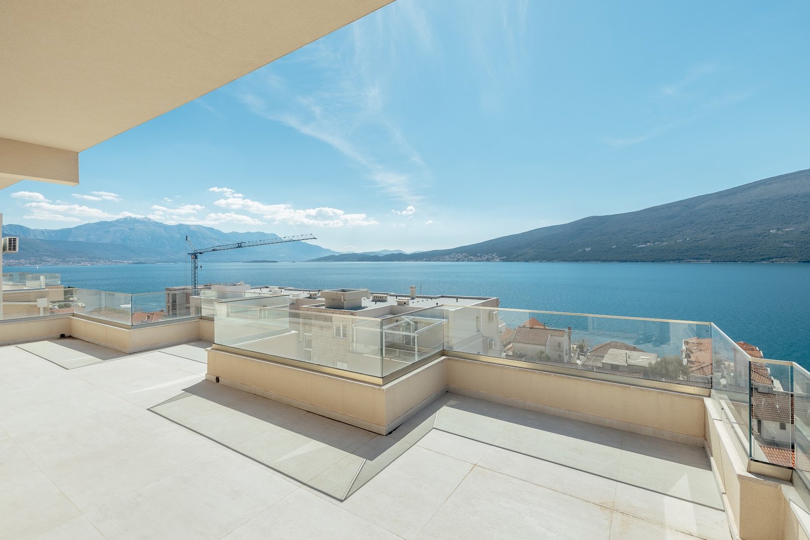 Luxury Penthouse in Baosici, Boka Bay – Beachfront