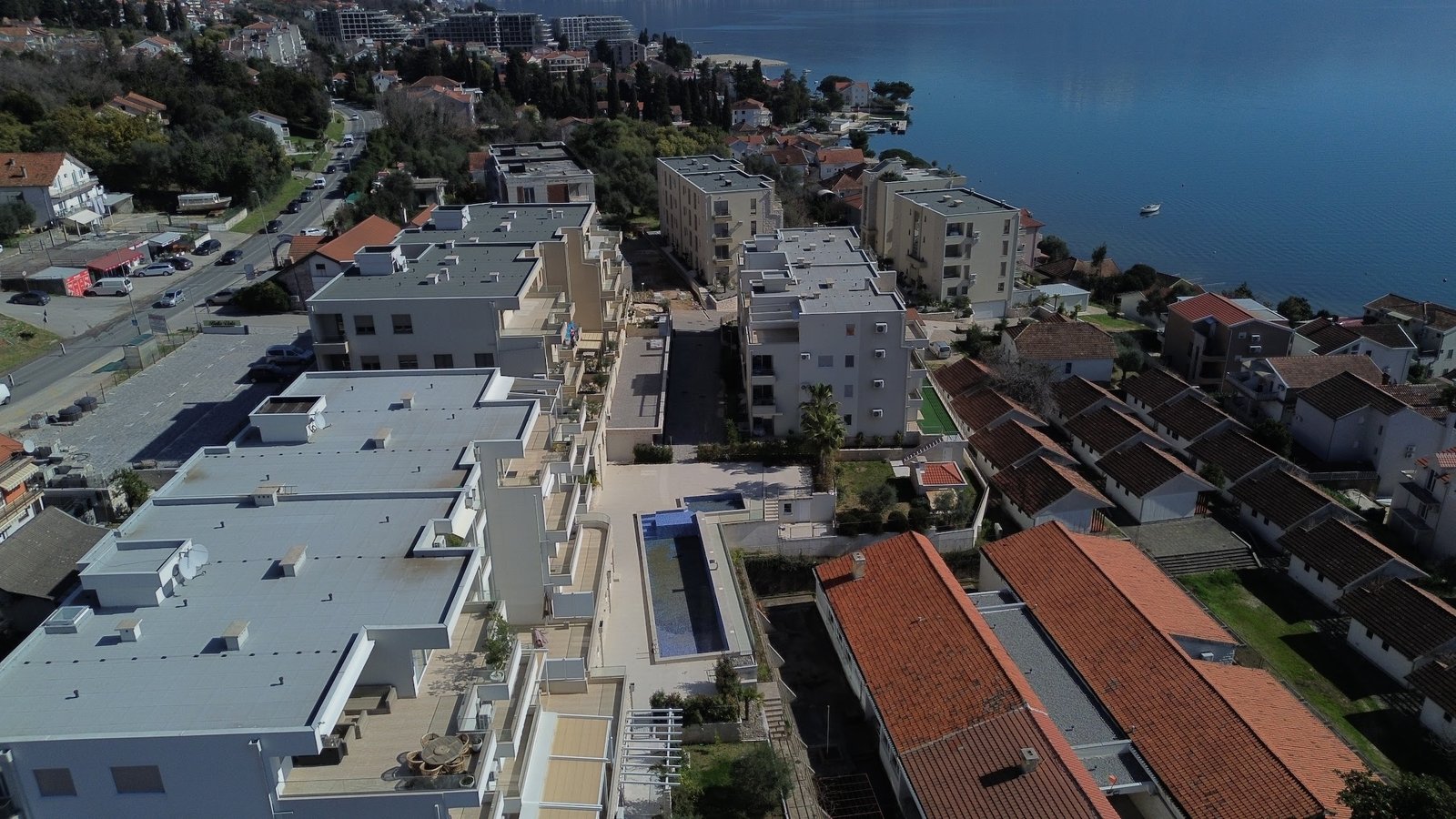 Luxury Penthouse in Baosici, Boka Bay – Beachfront