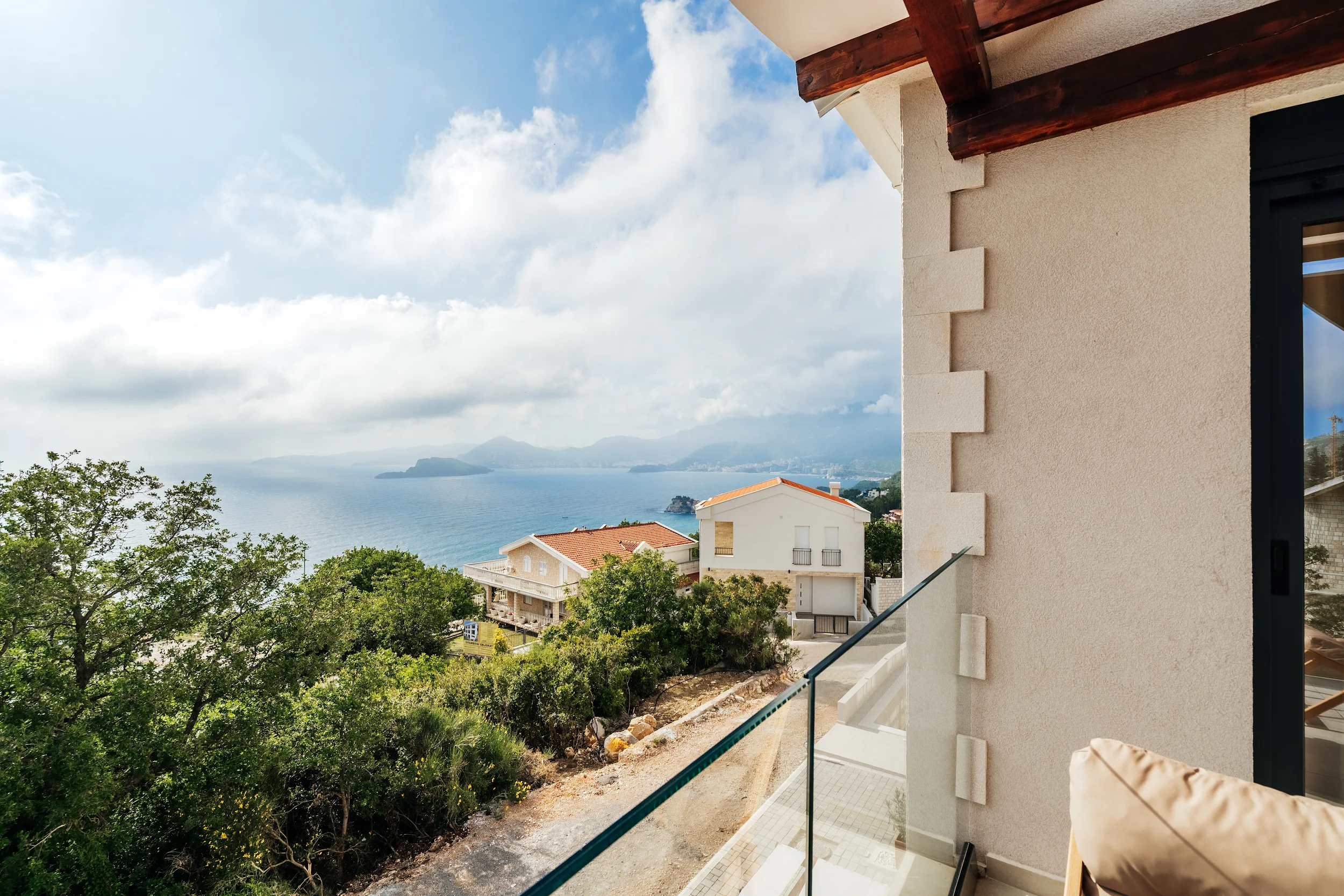 Newly Built Villa with Panoramic Sveti Stefan Views