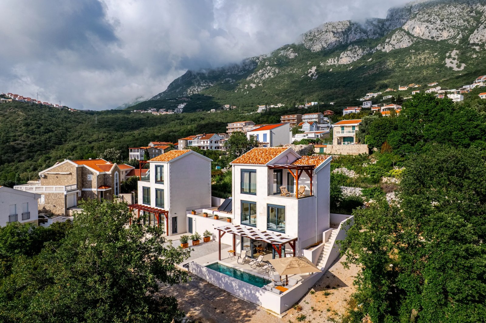Newly Built Villa with Panoramic Sveti Stefan Views