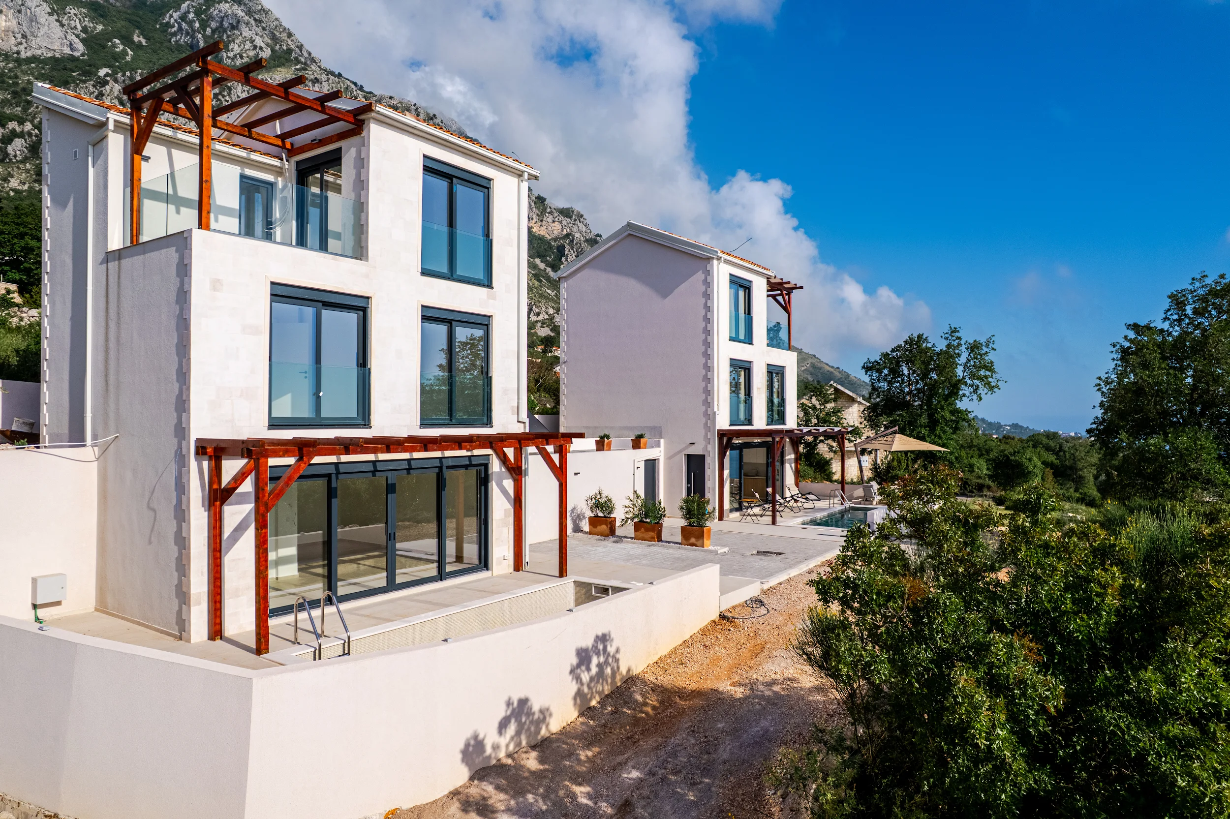 Newly Built Villa with Panoramic Sveti Stefan Views