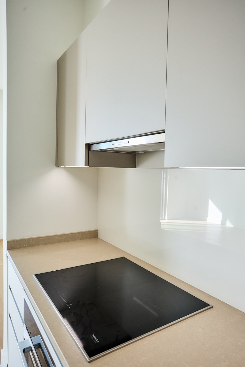 One-Bedroom Luxury Marina & Sea View Apartment, Porto Novi