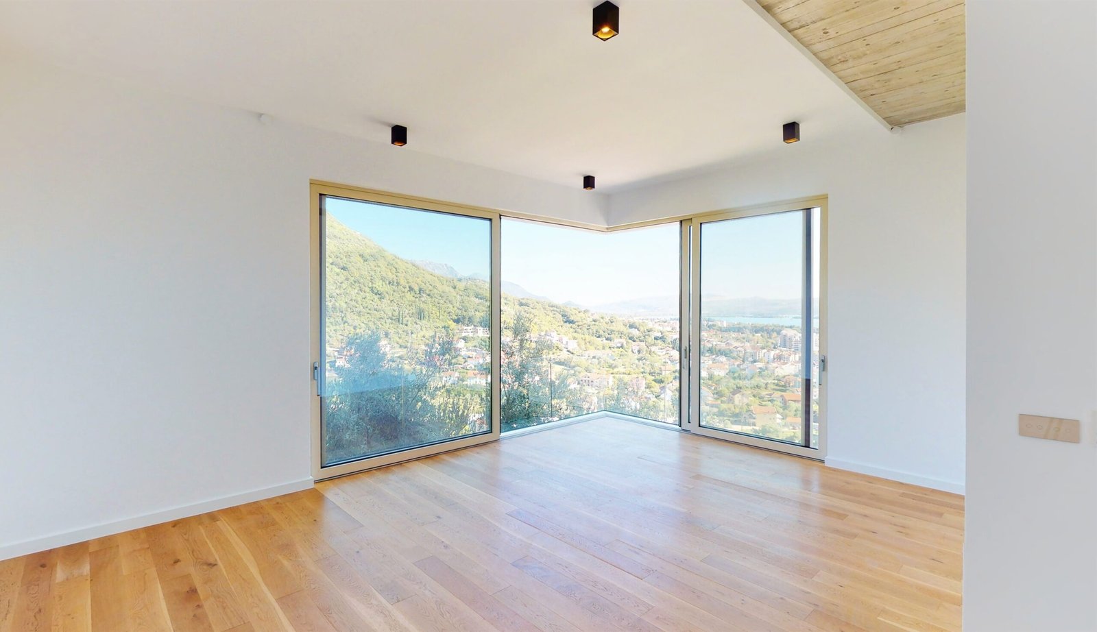 Villa Maslina | A Landmark Estate Overlooking Porto Montenegro