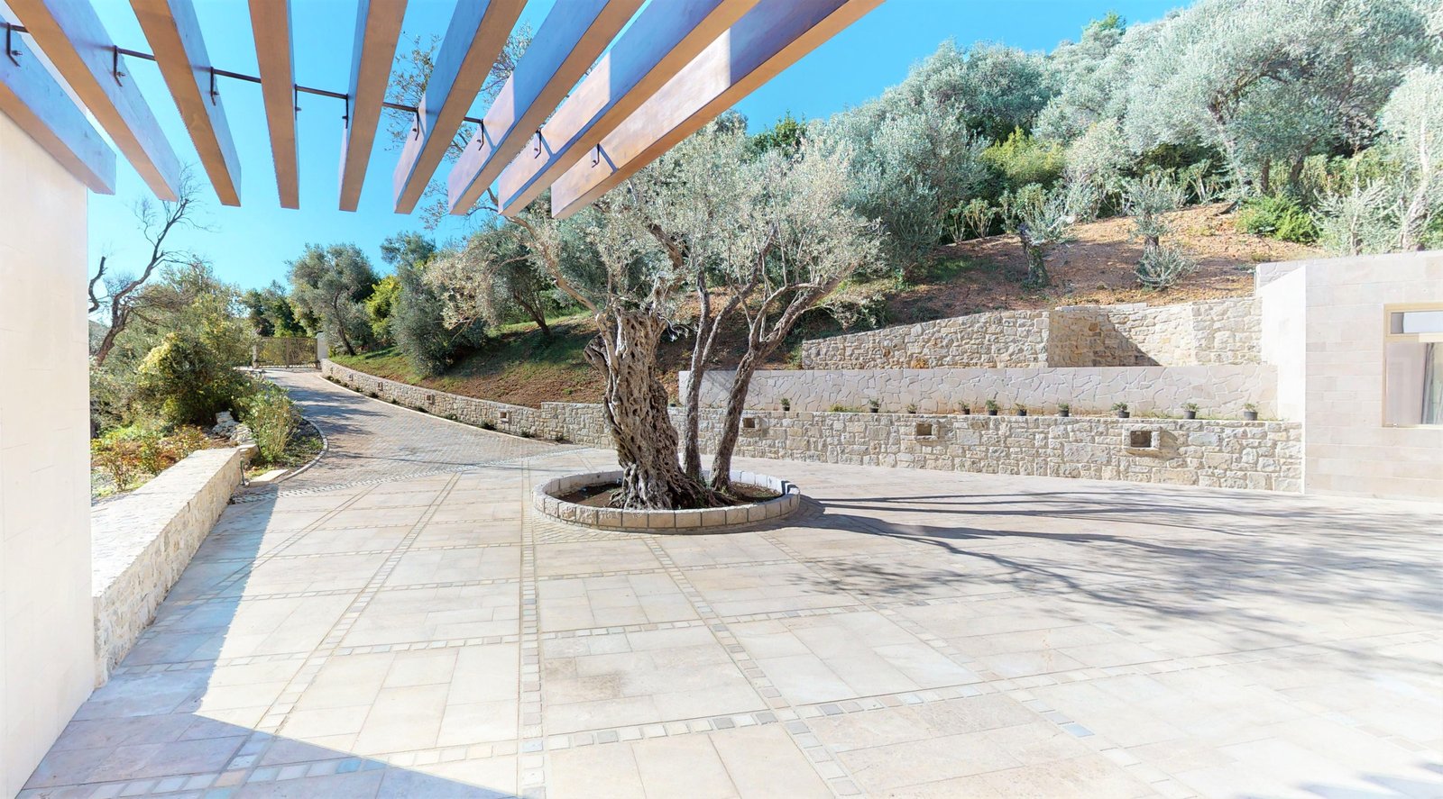 Villa Maslina | A Landmark Estate Overlooking Porto Montenegro