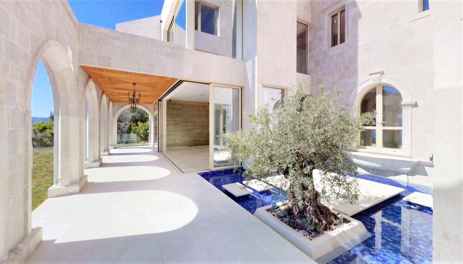 Villa Maslina | A Landmark Estate Overlooking Porto Montenegro